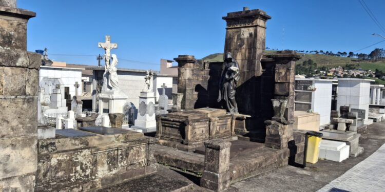 Turismo é Aqui! Em Lages, Cemitério Cruz das Almas guarda história, fé e curiosidades